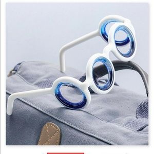 Anti- Motion Sickness Glasses
